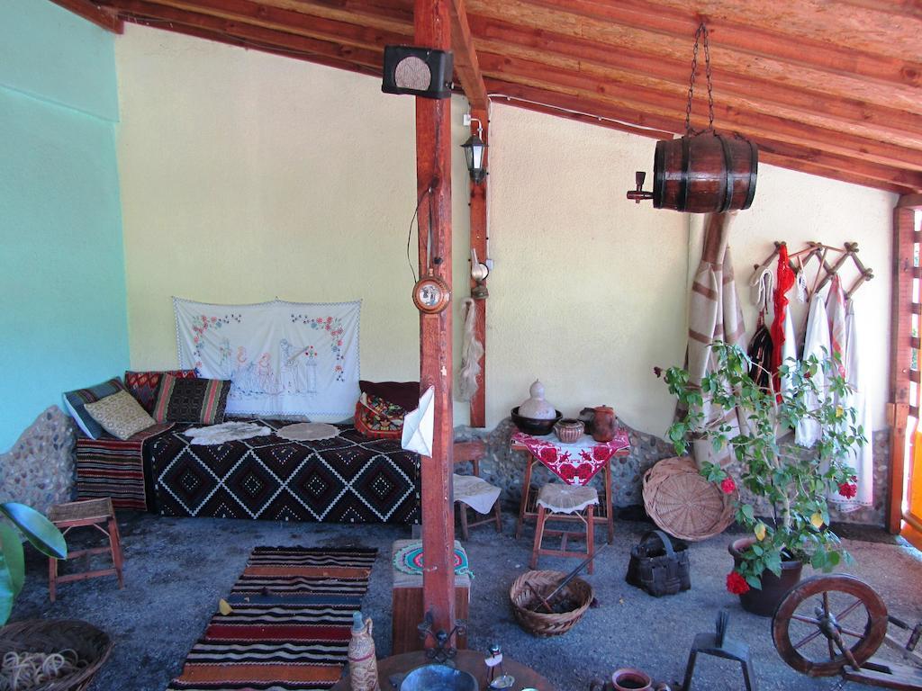 Guest House Edelvais Dve Mogili Exterior foto