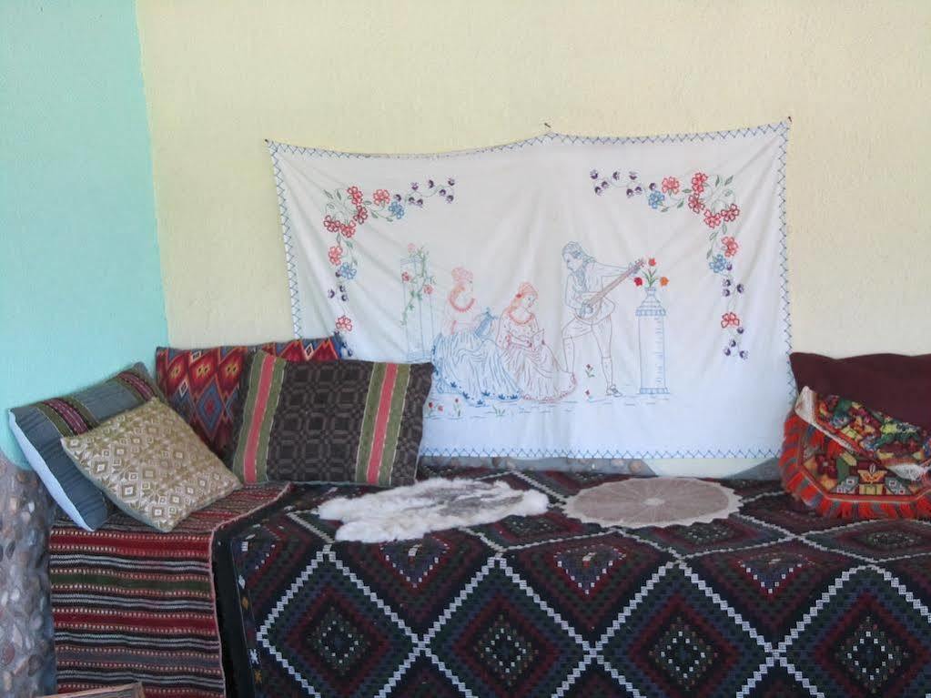 Guest House Edelvais Dve Mogili Exterior foto